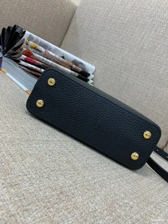 Rep ladies LOUIS CAPUCINES MINI VUITTON 0523